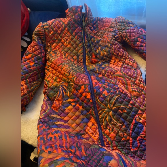 NWT Farm Rio Patchwork Midi Puffer Jacket Parrot Size Small - Picture 11 of 12